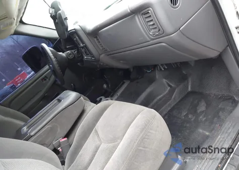 2006 Chevrolet Silverado 1500 Work Truck z USA, uszkodzony, nr VIN 1GCEK19V46Z198719